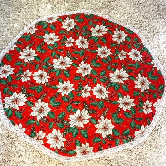 Holiday Poinsettia Round Table Cloth Vintage Tabletop Decor 1990s - Picture 2 of 4